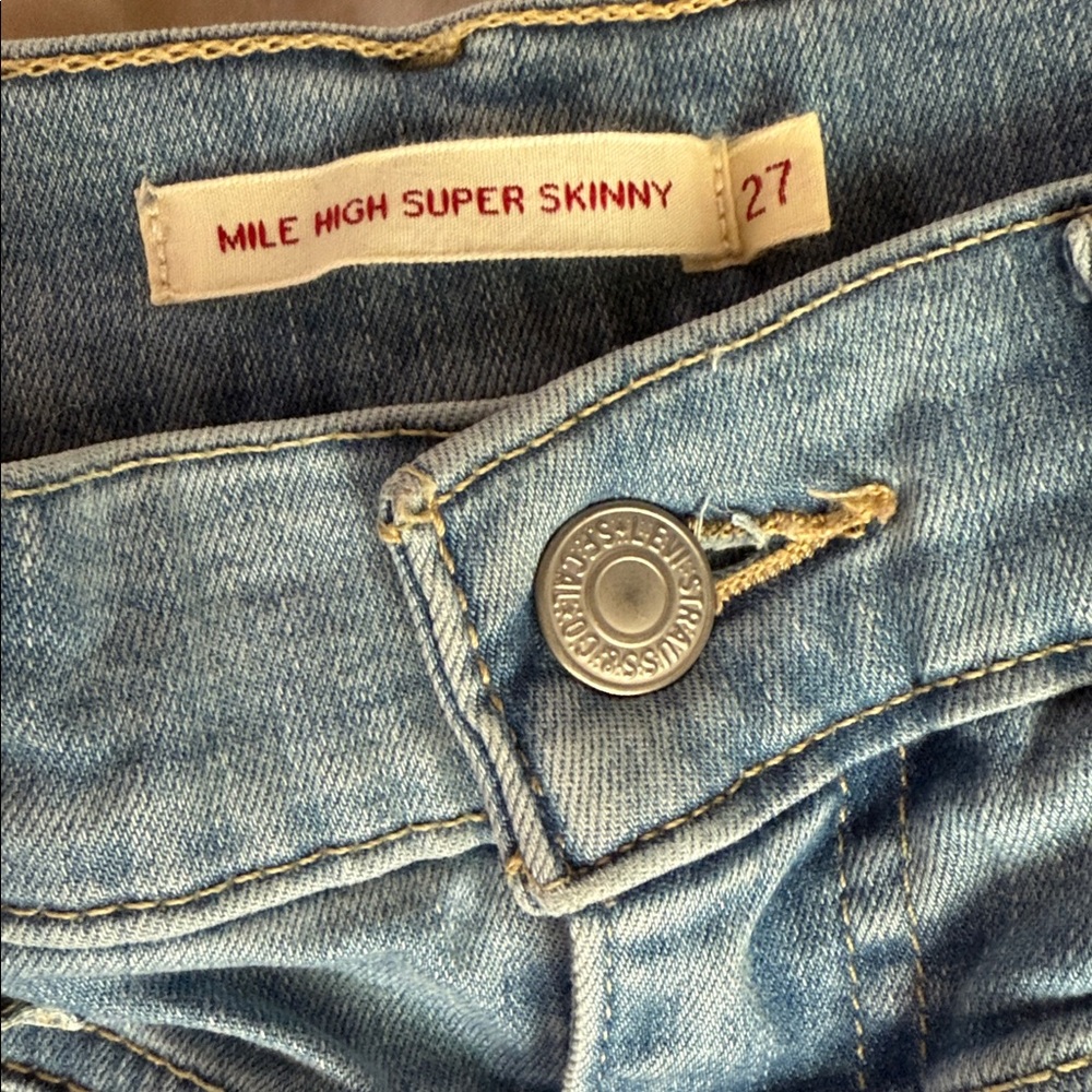 Rare !Levi Mile High Super Skinny Jeans - image 4